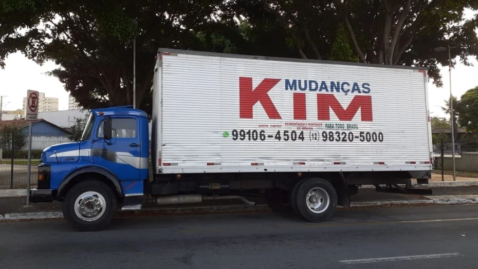 Foto 1:  — Kim Fretes e Mudanças
